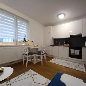 Lauro Viena